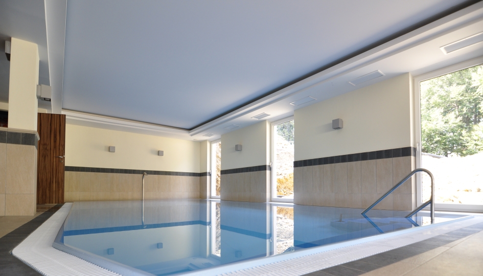 Schwimmen im Wienerwaldhof