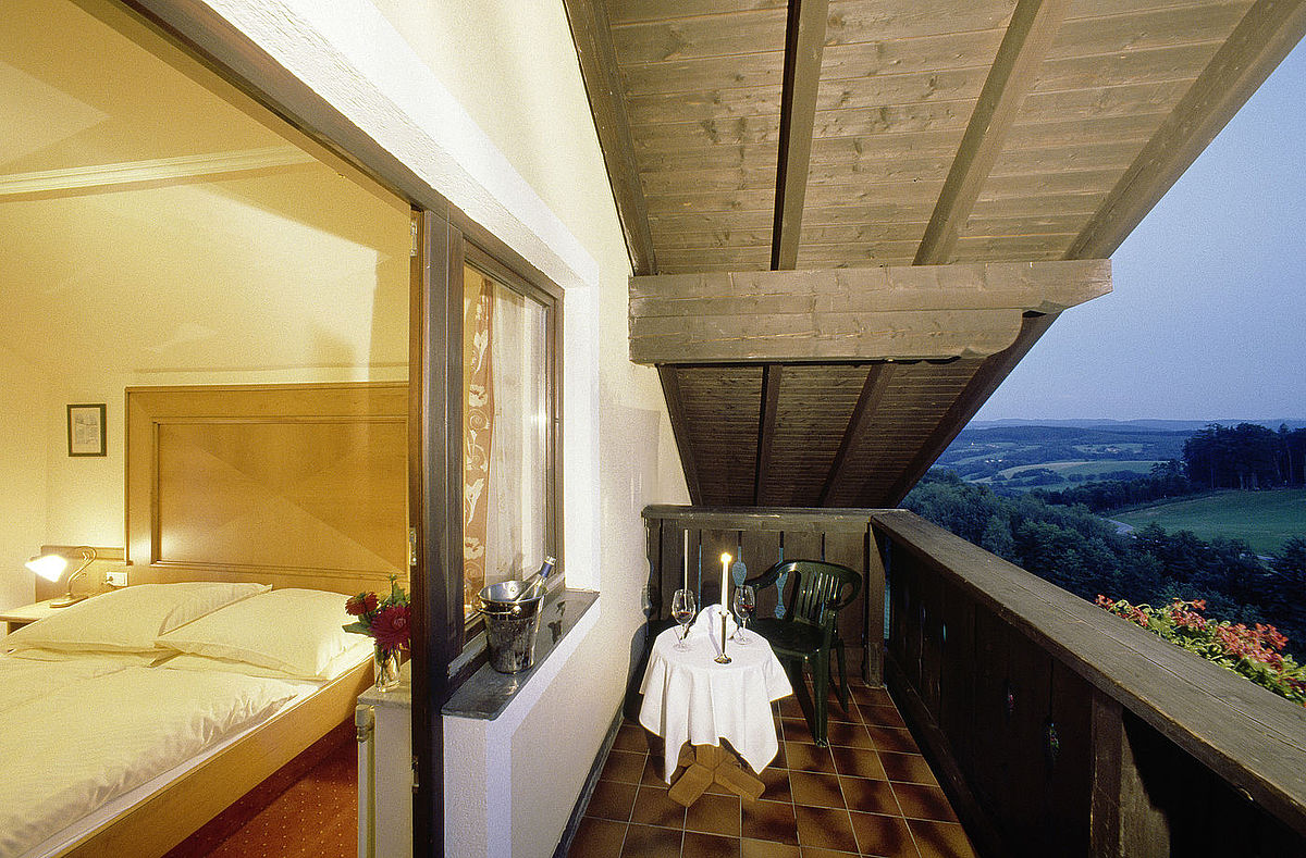Standard-Doppelzimmer mit Balkon